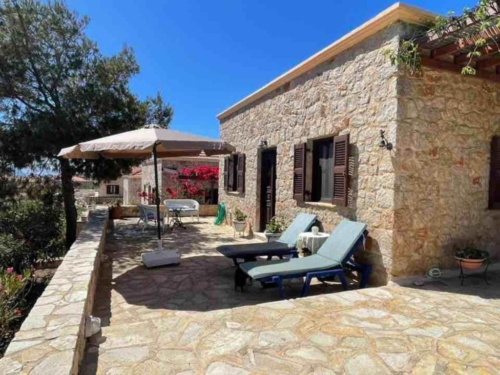 Villa Ftenagia room 1