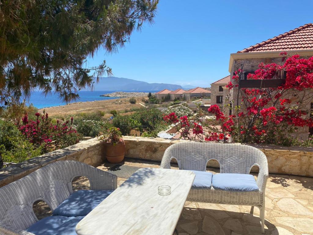 Villa Ftenagia room 3
