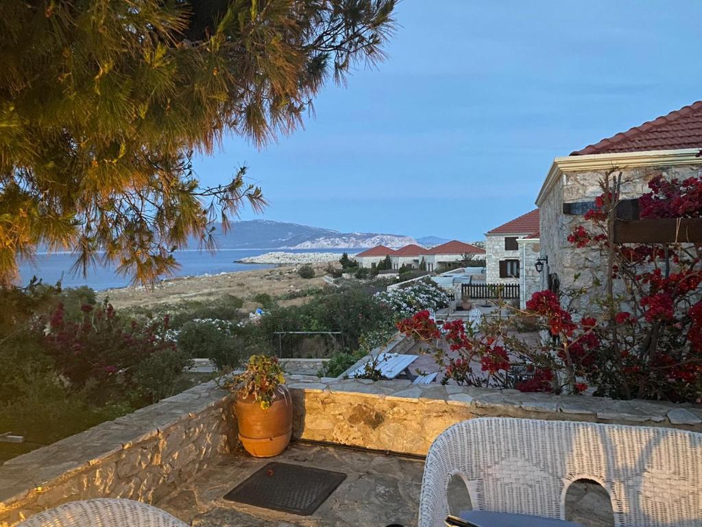 Villa Ftenagia room 6